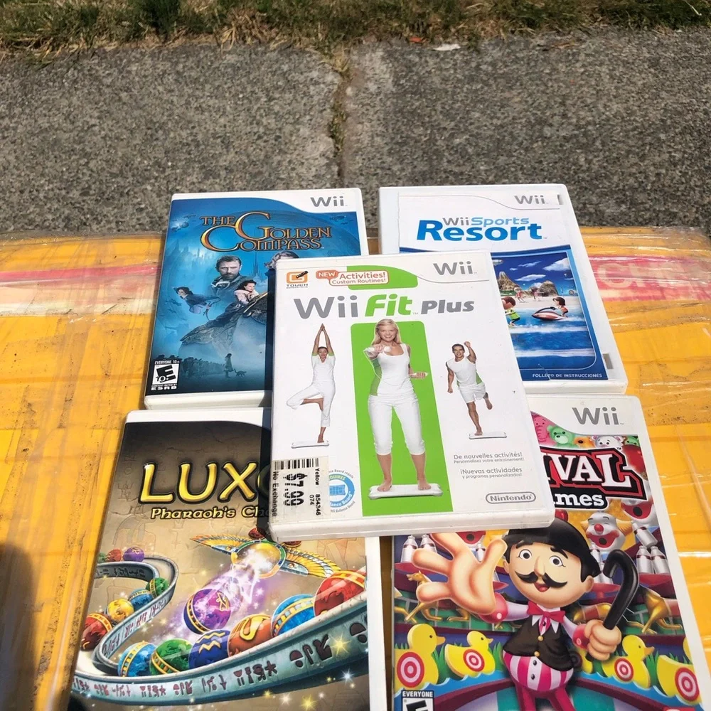 Lots of 5 WII Carnival Games & Wii Game Bundle - Colorful Covers (Multicolor)